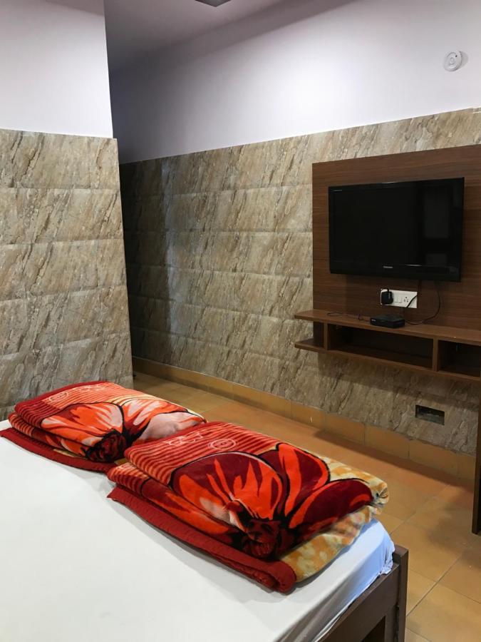 Hotel Natraj Bulandshahr Экстерьер фото