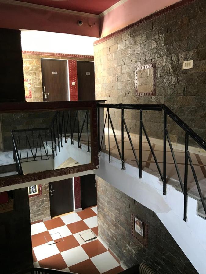 Hotel Natraj Bulandshahr Экстерьер фото