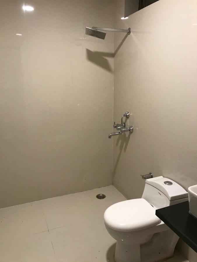 Hotel Natraj Bulandshahr Экстерьер фото